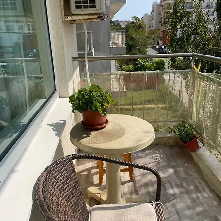 Dom-el Real 1 - Apartment