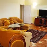 Dom-el Real 1 - Apartment