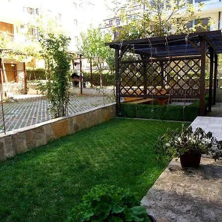 Apartament Dom-el Real 1 - *
