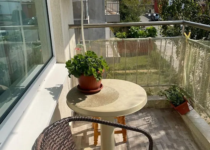 Dom-el Real 1 - Apartament